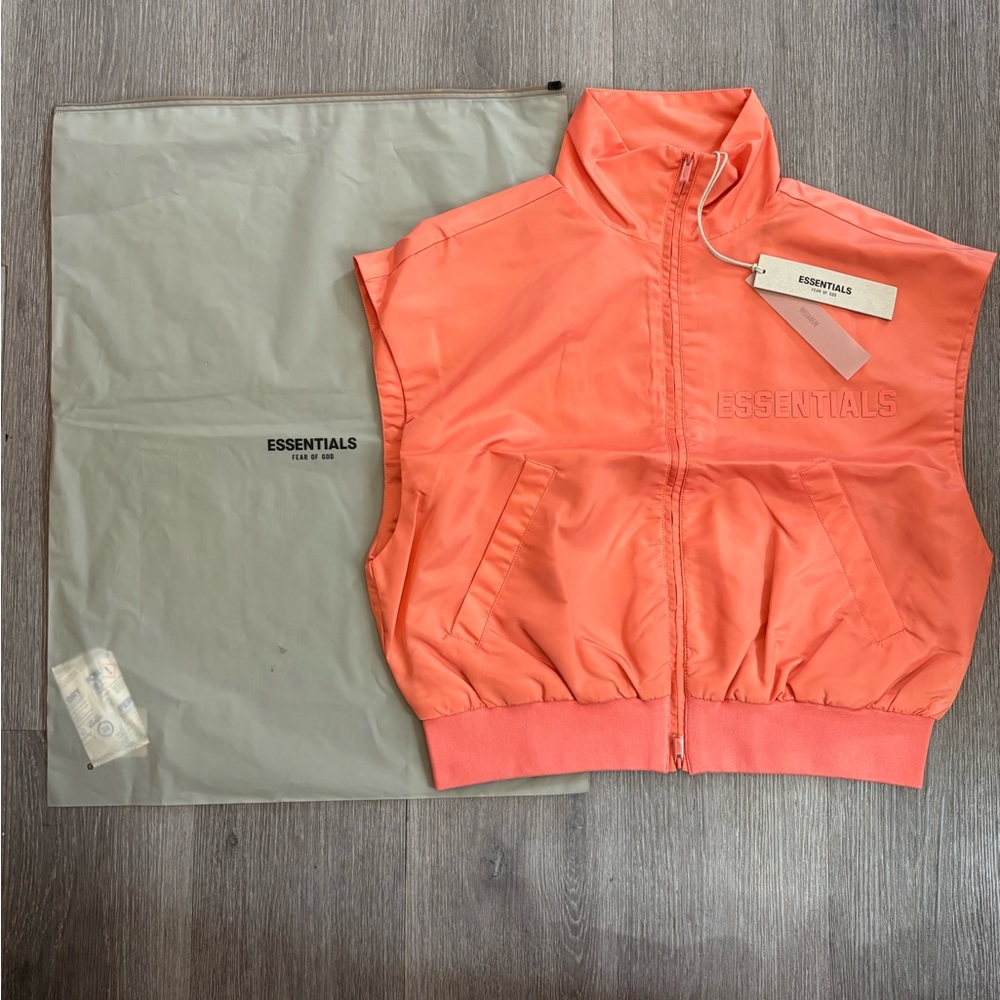 Essentials Running Vest Coral
